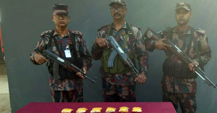 বাসের সিটে মিললো সাড়ে ৭ হাজার ইয়াবা