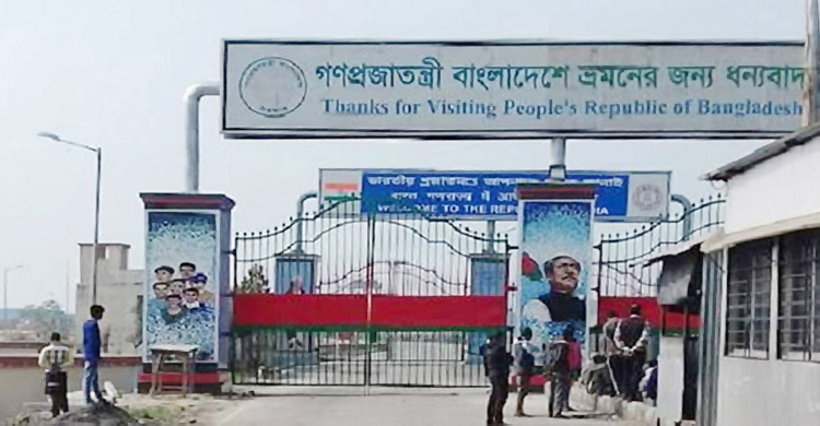 পেট্রাপোলে কর্মবিরতি, ভারত-বাংলাদেশে আমদানি-রফতানি বন্ধ