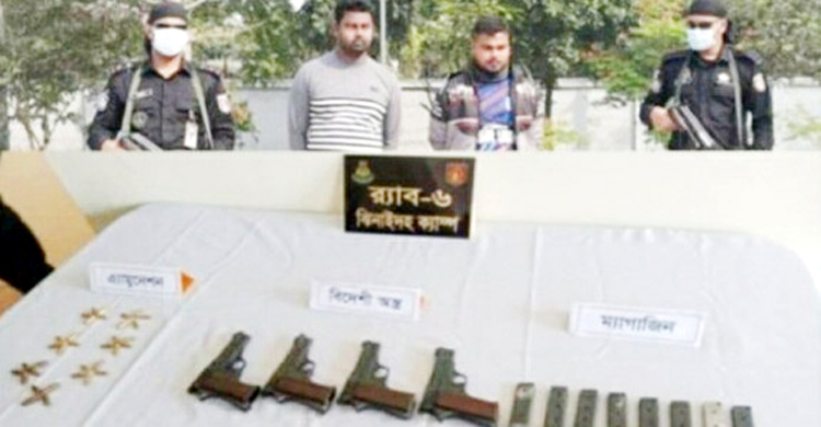 বেনাপোলে অস্ত্রসহ দুই যুবক আটক