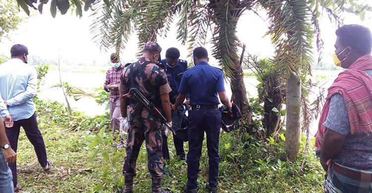 নদীতে ভাসা লাশের বুকে গুলির চিহ্ন