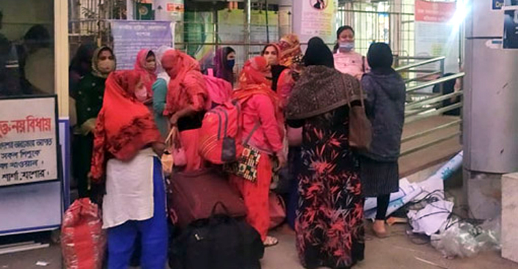 ভারতে দুই বছর কারাভোগ শেষে ফিরলেন ১৭ বাংলাদেশি নারী