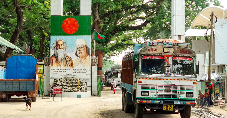 বেনাপোলে দু’দিন আমদানি-রফতানি বন্ধ