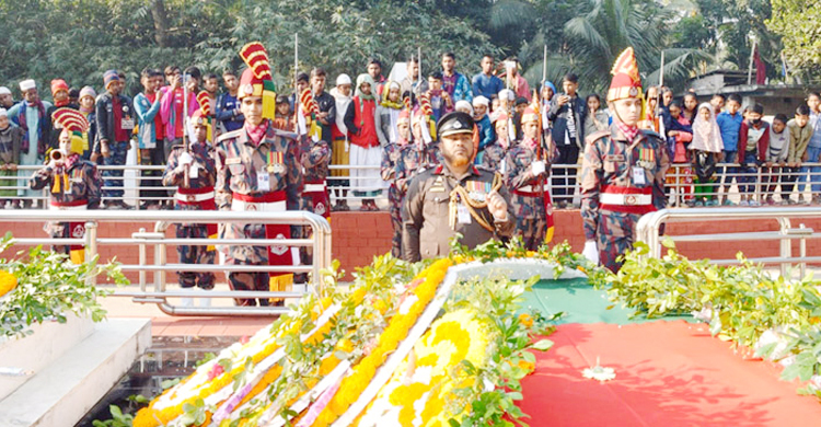 বীরশ্রেষ্ঠ নূর মোহাম্মদের স্মৃতিস্তম্ভে বিজিবির শ্রদ্ধা