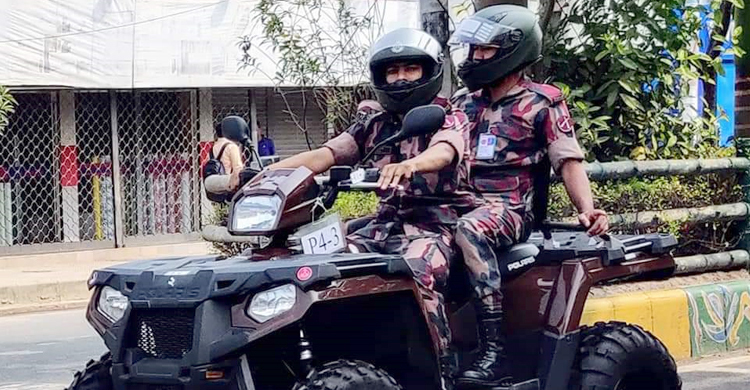 সীমান্তে চলাচল করতে এটিভি পেল রাজশাহী বিজিবি