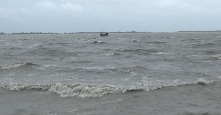 একদিকে নিষেধাজ্ঞা অন্যদিকে করোনা, কোথায় যাবেন জেলেরা