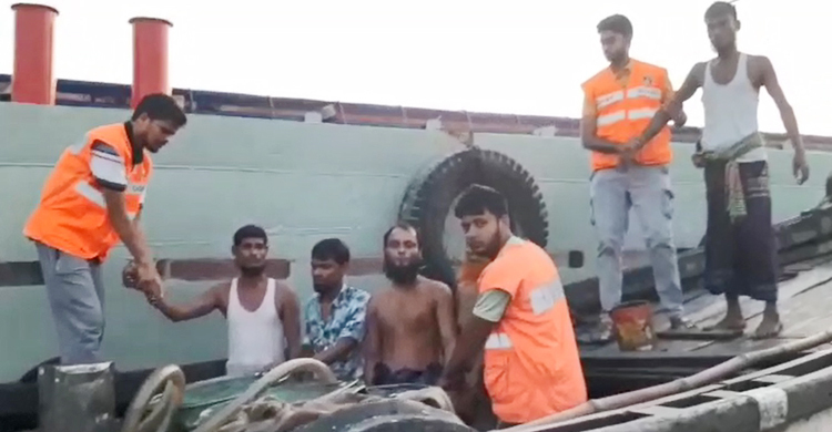 ভোলায় ডিজেল পাচারকালে আটক ৫