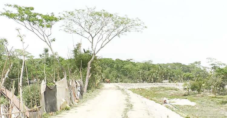 প্রয়োজনের চেয়েও কম আশ্রয়কেন্দ্র ভোলায়