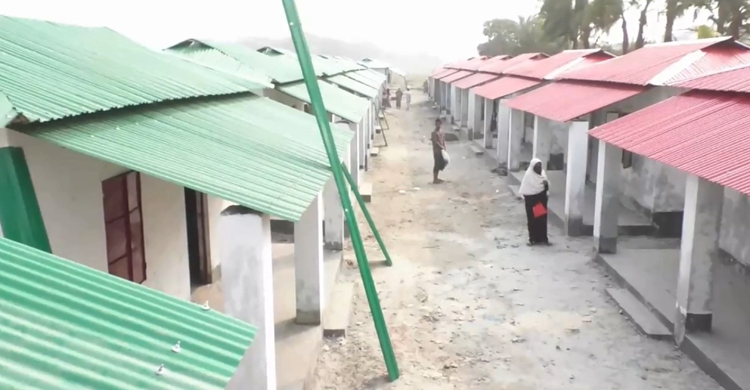 ভাঙনে ঘরহারা জাহানারা-রীনারা পেল পাকাঘর