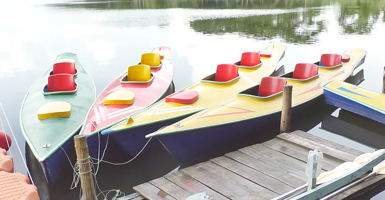 জনপ্রিয় ভোলা কায়াকিং পয়েন্টে পর্যটকের খরা