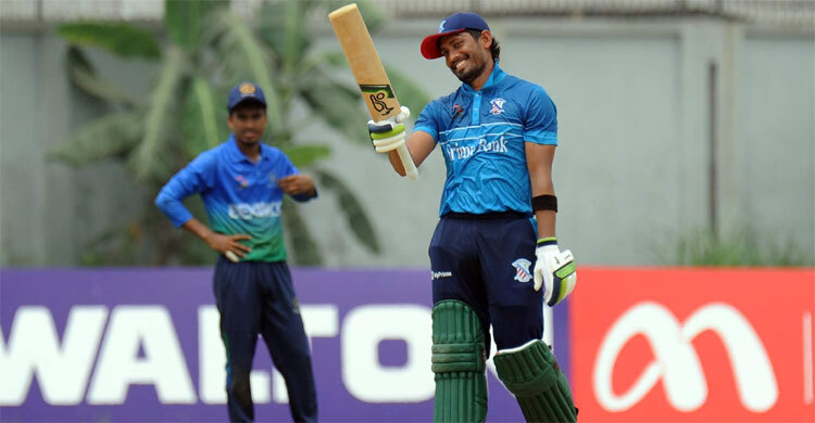 উড়ন্ত ফর্মের পুরস্কার পাচ্ছেন বিজয়, ফিরছেন জাতীয় দলে