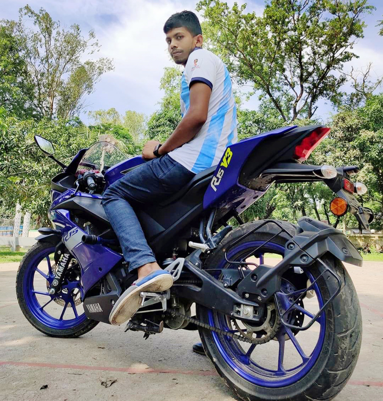 ১৫ দিনেও খোঁজ মেলেনি বাইকের, হতাশ পুলিশ সদস্য