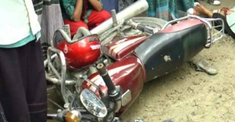 ট্রাক্টরের সঙ্গে মোটরসাইকেলের সংঘর্ষে যুবক নিহত