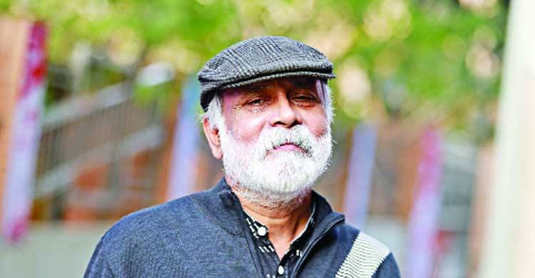 Xotinidan qasos olayotgan erning pornosini tomosha qiling