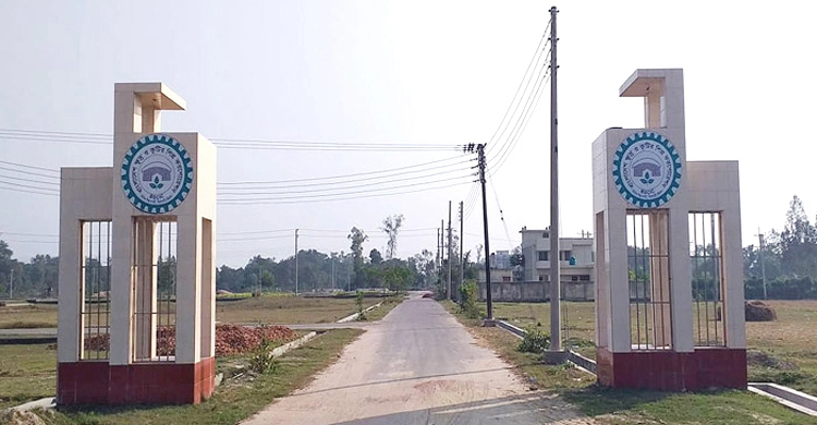 বিসিকে ৬৯৪ প্লট খালি