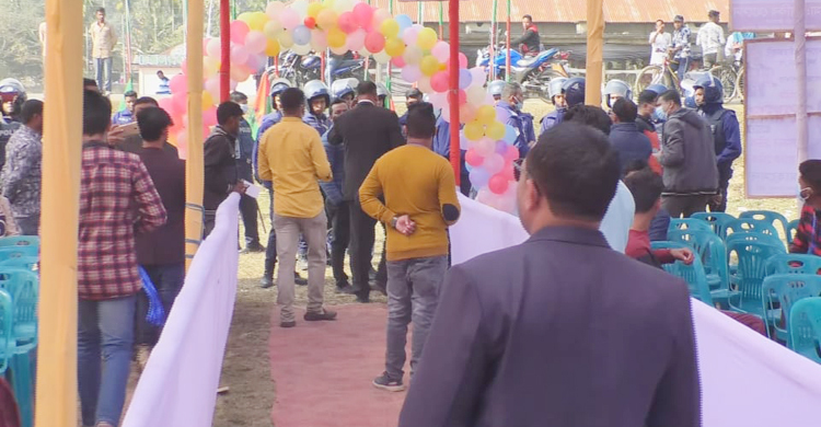 পুলিশের বাধায় বিএনপির সম্মেলন পণ্ড