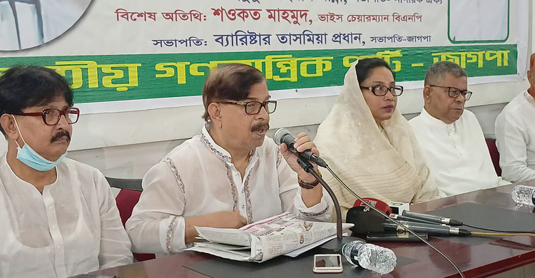 টাকা পাচারের তথ্য যদি চেয়েই থাকেন, প্রমাণ দেখান: মান্না