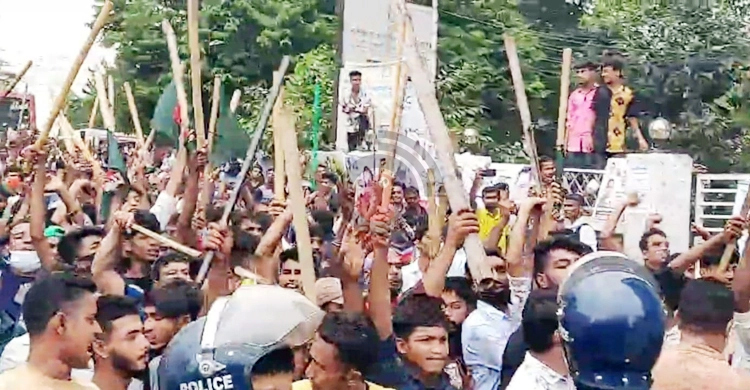 হাজারীবাগে হামলা: হাইকোর্টে আগাম জামিন পেলেন বিএনপির ১৪ নেতা