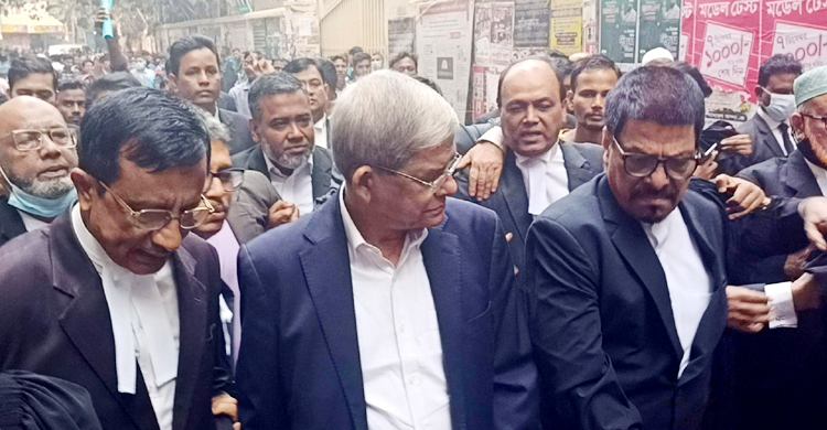 দুই মামলায় হাজিরা দিলেন ফখরুল-আব্বাস-গয়েশ্বর