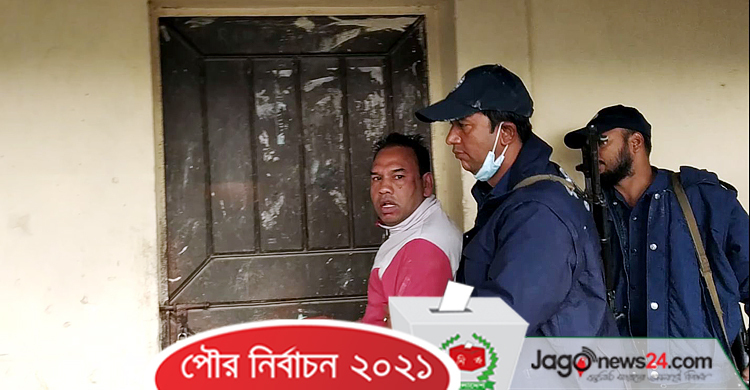 কেন্দ্র থেকে বের করে দেয়া হচ্ছে বিএনপির এজেন্টদের