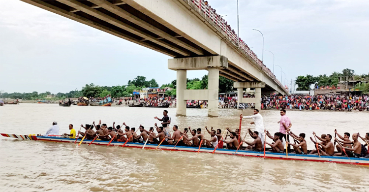 কুষ্টিয়ায় দুদিনব্যাপী নৌকা বাইচ প্রতিযোগিতা শুরু