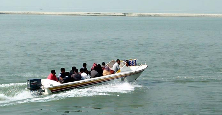 মেঘনায় দুটি স্পিডবোটের মুখোমুখি সংঘর্ষে ২ জন নিহত