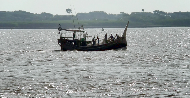 সন্ধান মিলেছে ভোলার ১৩ নিখোঁজ জেলের