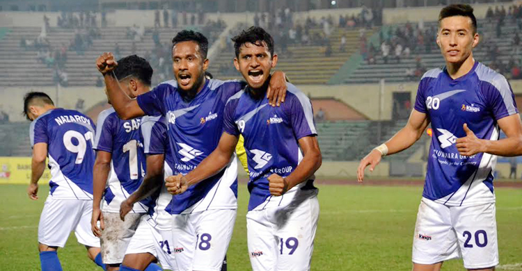কষ্টের জয়ে শীর্ষে বসুন্ধরা কিংস