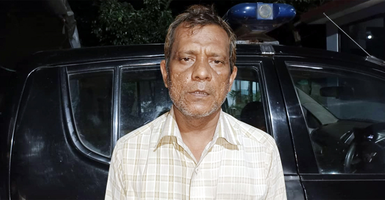 ব্রিটিশ মুদ্রা বলে প্রতারণা, আটক কারিগর