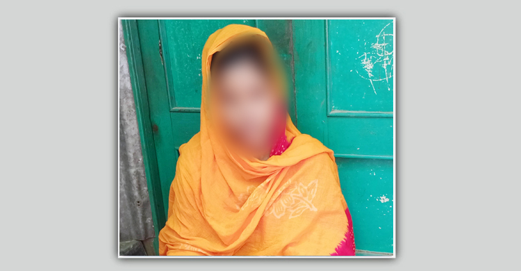 বিয়ের দাবিতে অনশনে প্রেমিকা, লাপাত্তা প্রেমিক