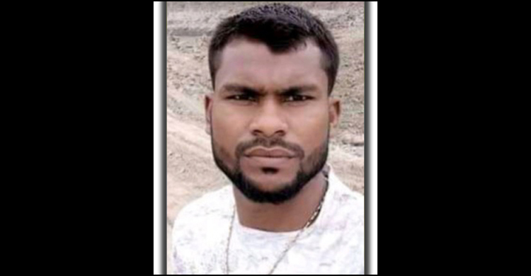 মোটরসাইকেল থেকে নামিয়ে ব্যবসায়ীকে কুপিয়ে হত্যা