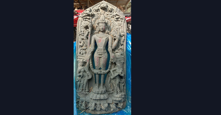আদমদীঘিতে ২০ কেজি ওজনের বিষ্ণুমূর্তি উদ্ধার
