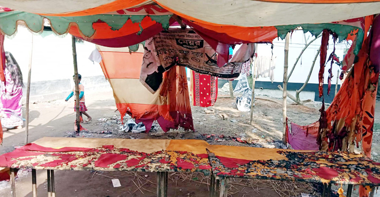 নৌকা প্রার্থীর নির্বাচনী কার্যালয়ে আগুন