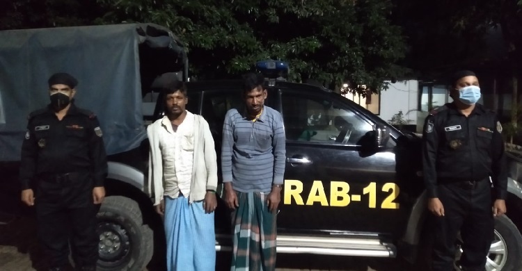 বগুড়ায় নকল স্বর্ণের বারসহ দুই প্রতারক আটক