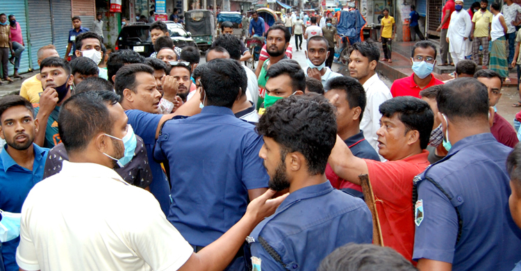বগুড়ায় বিএনপির প্রতিনিধি সভায় হামলা-ভাঙচুর