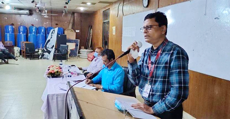 রাজশাহী শিক্ষা বোর্ডের ২ কর্মকর্তা লাঞ্ছিত, ঢাকা কলেজে প্রতিবাদ