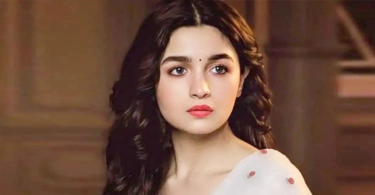 Alia Bhatt tests Covid-19 positive