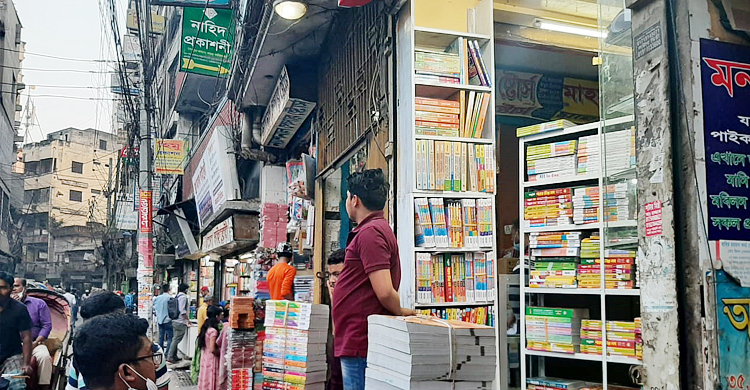 বইমেলা ঘিরে দুশ্চিন্তায় প্রকাশকরা