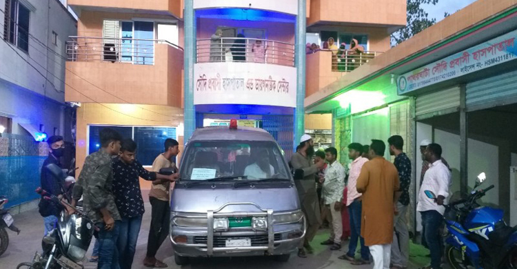 সিজার করলেন ডাক্তার, ব্যবস্থাপত্র দিলেন ম্যানেজার!