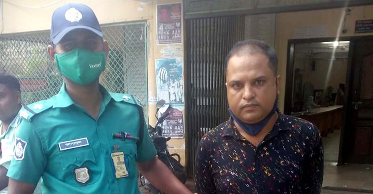 ঘর দেওয়ার নামে হাতিয়েছেন পৌনে চার লাখ টাকা