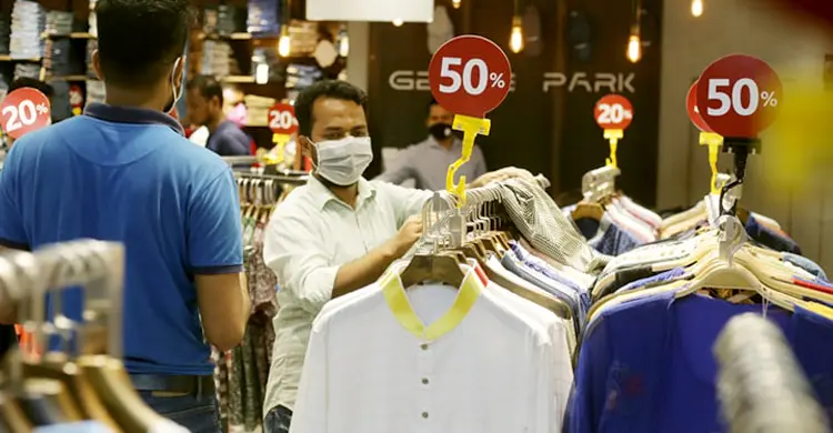 ঈদের কেনাকাটা জমেছে বসুন্ধরা সিটিতে, খুশি দোকানিরা