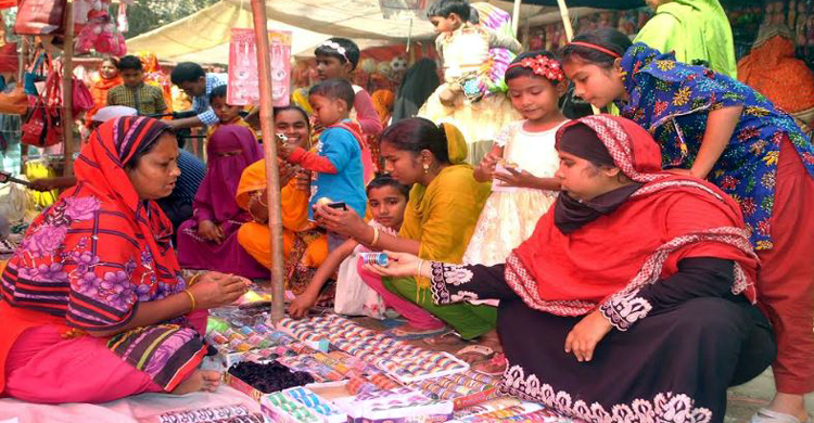 জমজমাট ‘বউ মেলা’