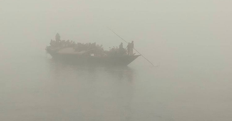 ঘন কুয়াশায় ব্যালটপেপার পৌঁছায়নি মানিকগঞ্জের ৫ কেন্দ্রে