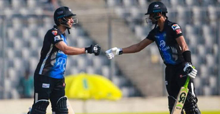 লো স্কোরিং ম্যাচে শেষ ওভারে খুলনাকে হারালো রংপুর