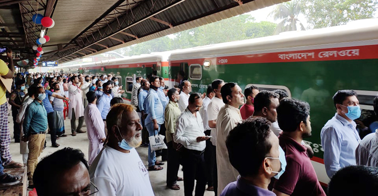 সাড়ে ৭ মাস পর সচল হলো ব্রাহ্মণবাড়িয়া রেলস্টেশন
