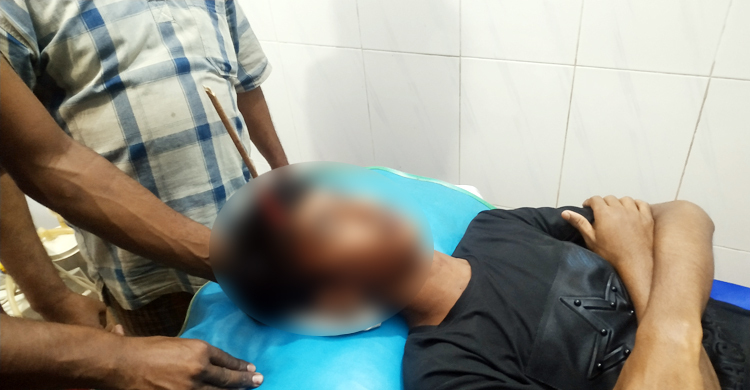 ব্রাহ্মণবাড়িয়ায় নির্বাচনী সহিংসতায় তীরবিদ্ধ যুবক