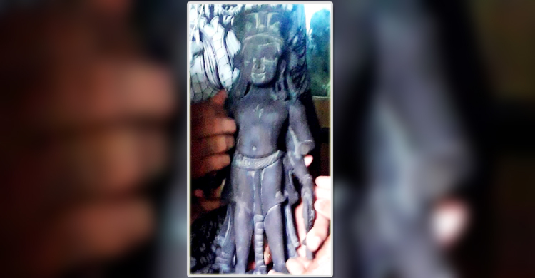 দিঘী খননের সময় মিললো বিষ্ণুমূর্তি