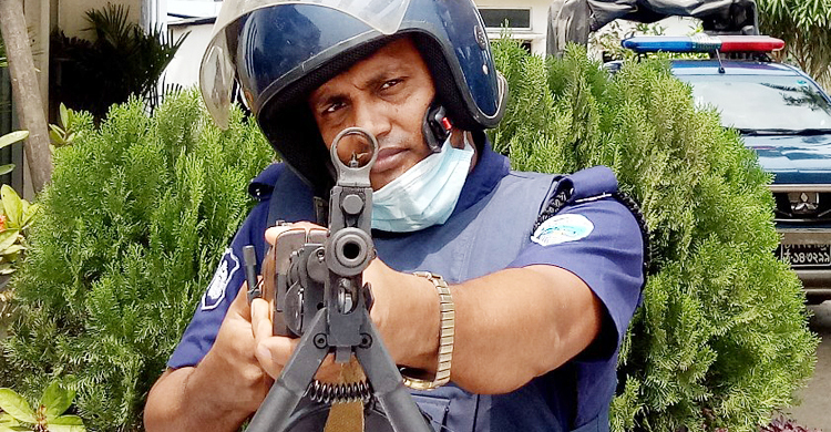 এবার ব্রাহ্মণবাড়িয়ায় পুলিশের ২৭ স্থাপনায় লাইট মেশিনগান পোস্ট