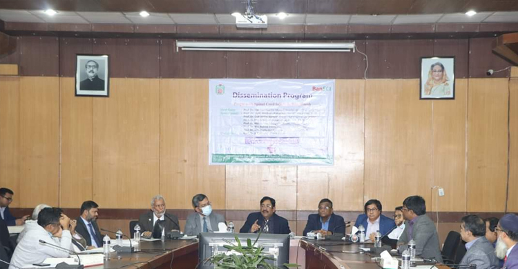 স্পাইনাল কর্ড ইনজুরি চিকিৎসায় নিঃস্ব হচ্ছে মানুষ