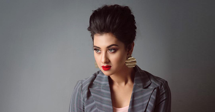এবার ইউটিউবে বুবলী