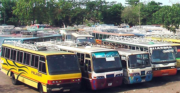 গাঁজাসহ তিন বাসচালক আটক, প্রতিবাদে বাস চলাচল বন্ধ